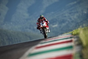 CBA多支球队试训大学生球员 探索校园篮球合作，大学生篮球联赛cuba